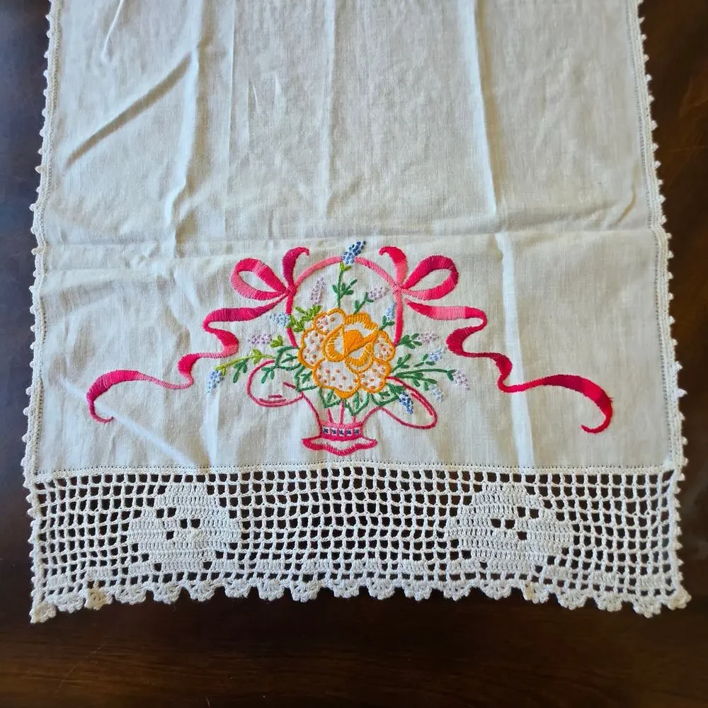 Vintage Floral Basket Embroidered Dresser Scarf Linen Runner Double Sided 32